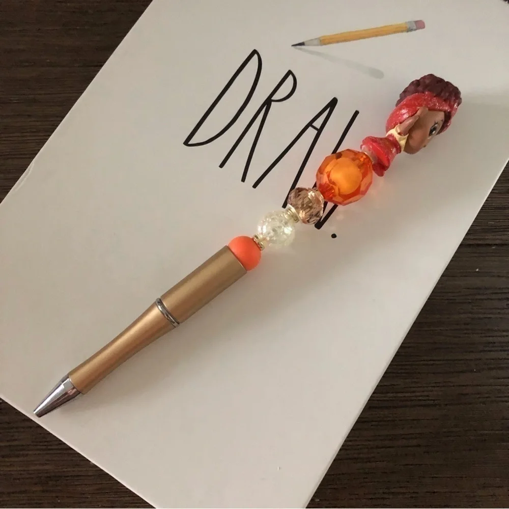 Disney Doorables: Encanto: Dolores handmade beaded pen